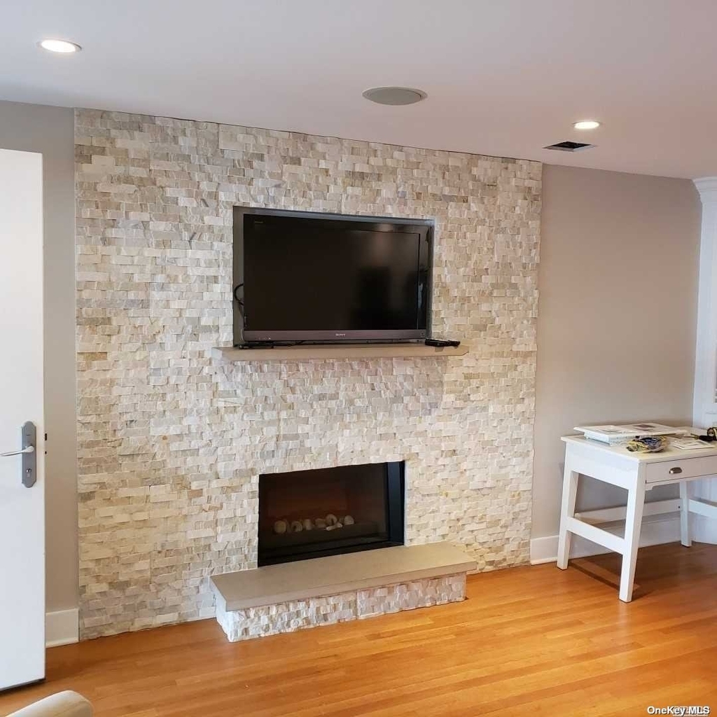 24 Buffalo Avenue - Photo 3