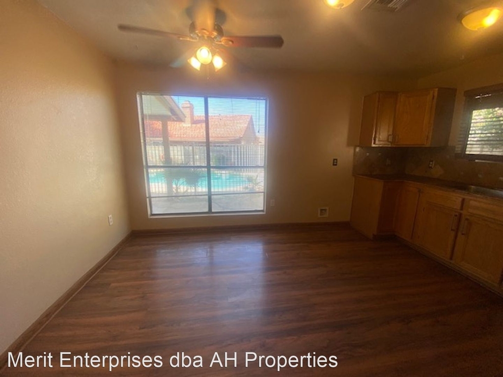 1249 E Laurel Ave - Photo 19