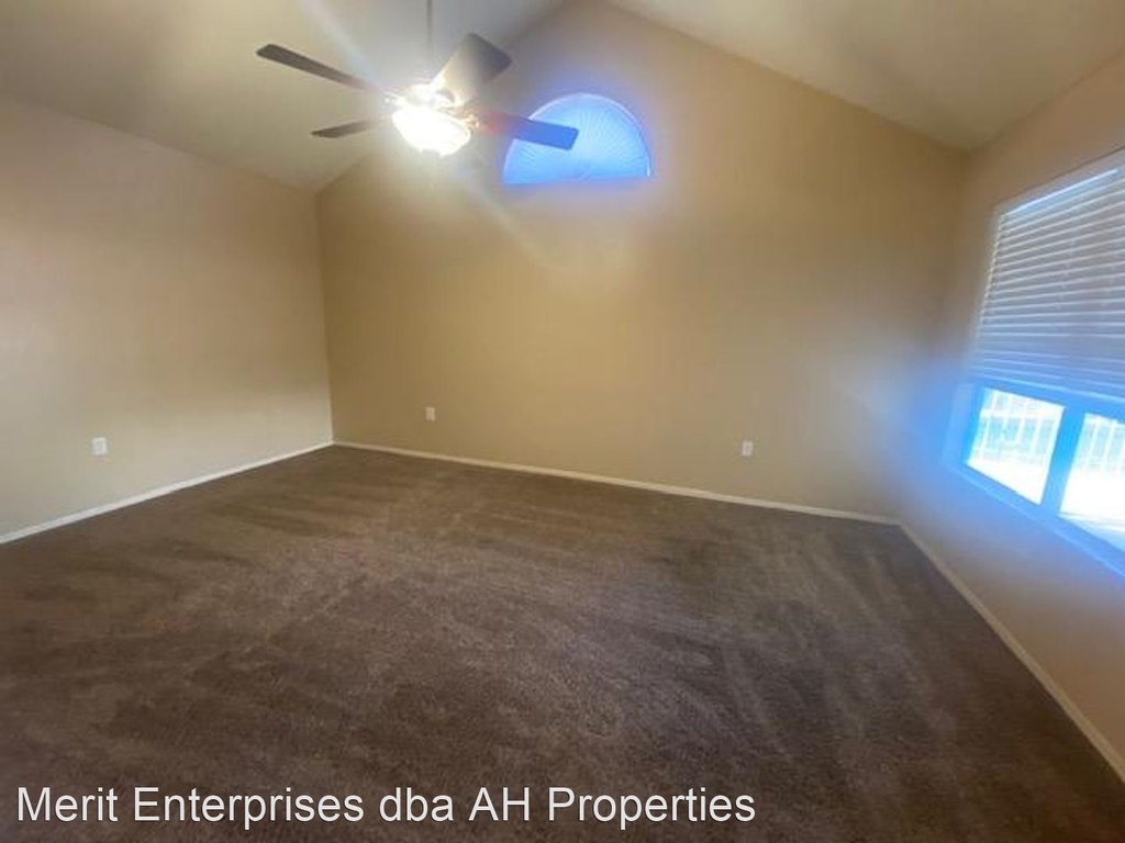 1249 E Laurel Ave - Photo 25