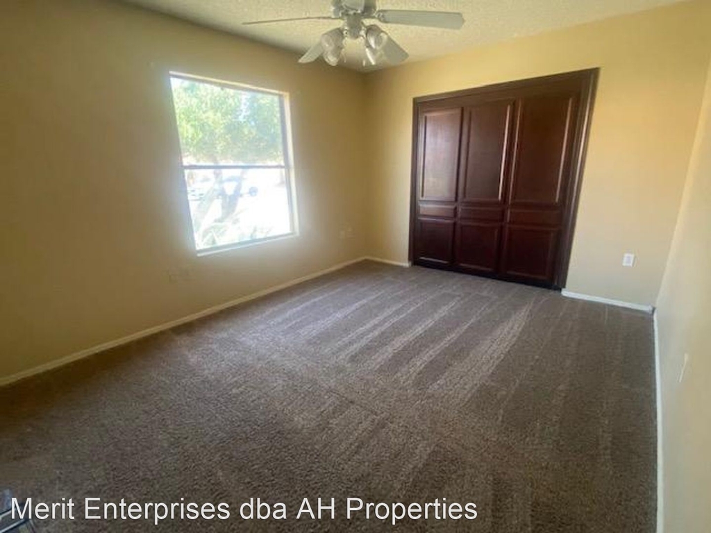 1249 E Laurel Ave - Photo 35