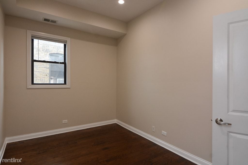 1758 W. Montrose, Unit 3 - Photo 12