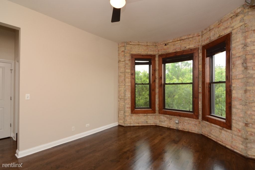 1758 W. Montrose, Unit 3 - Photo 7