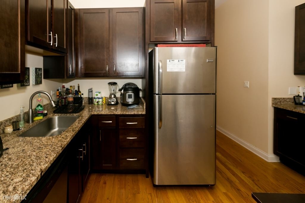 1758 W. Montrose, Unit 3 - Photo 3