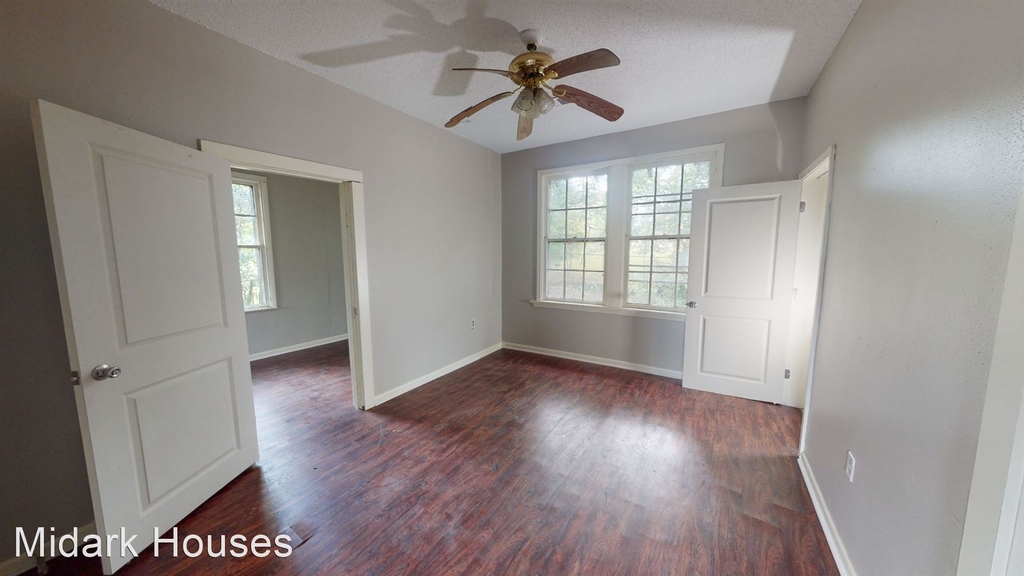 2620 Broadway Court - Photo 13