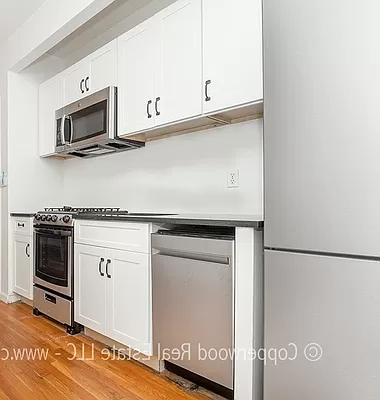 172 East 82nd Street - Photo 0