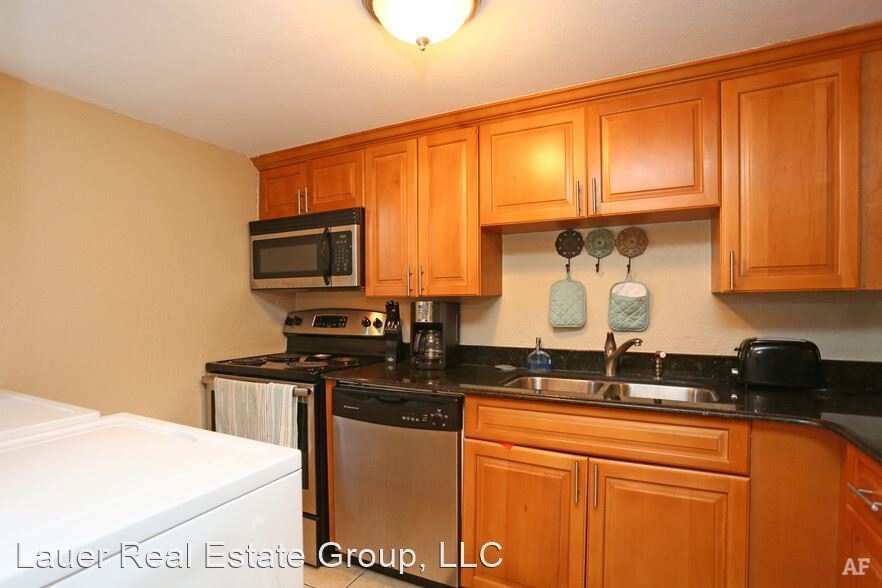 2731 S Blairstone Rd - Photo 20