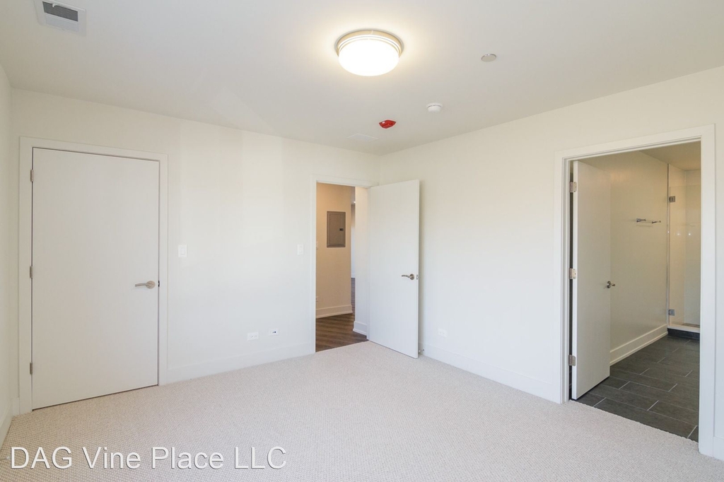 1212 Vine Ave - Photo 2