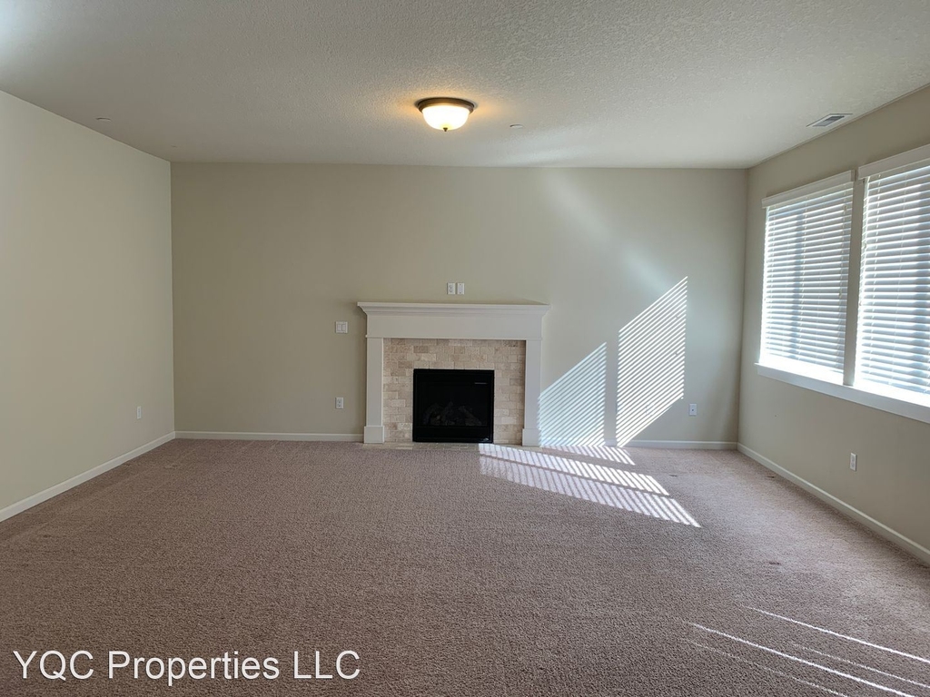 3716 Ne Sitka Drive - Photo 13