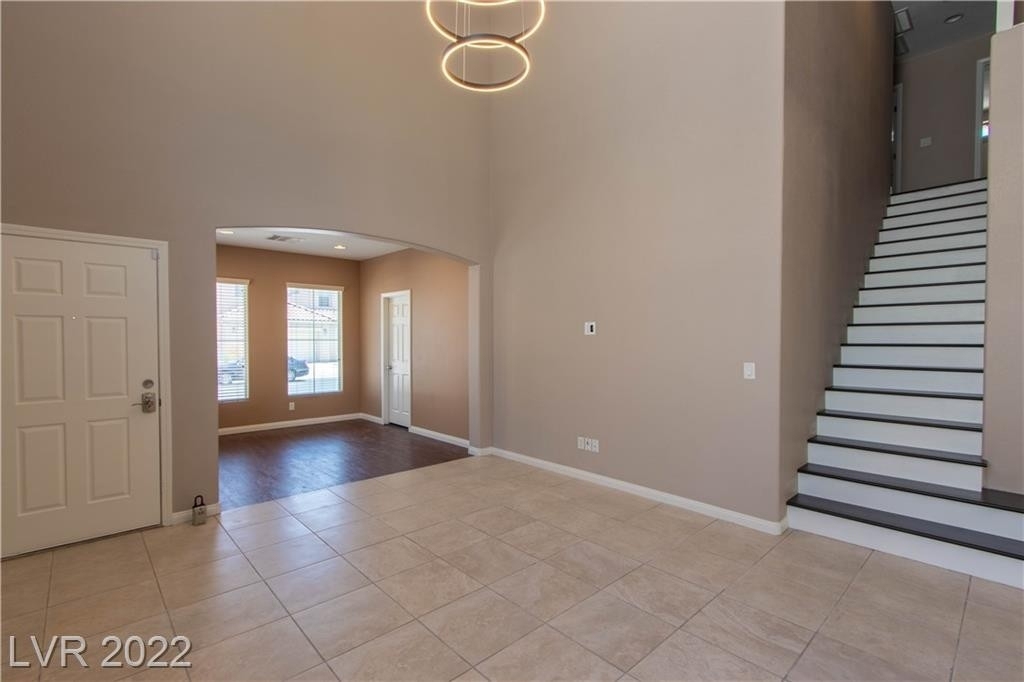 5525 Grey Pointe Street - Photo 1