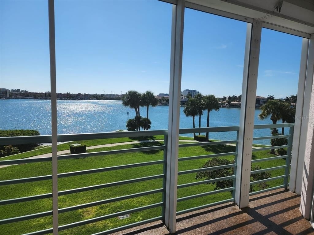 8040 Sailboat Key Boulevard S - Photo 36