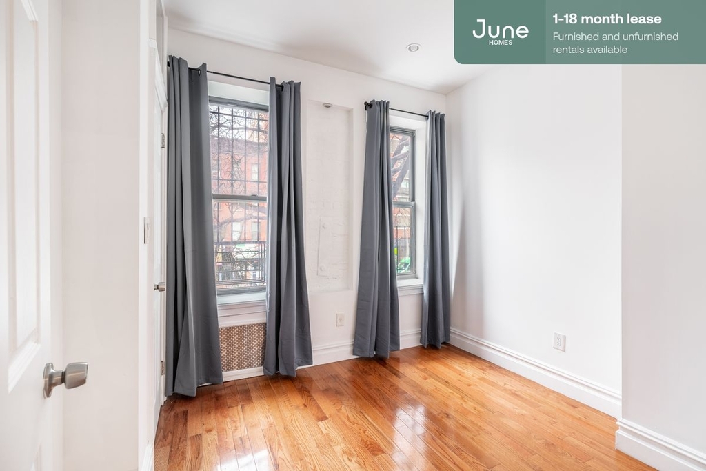 826 Ninth Avenue - Photo 4