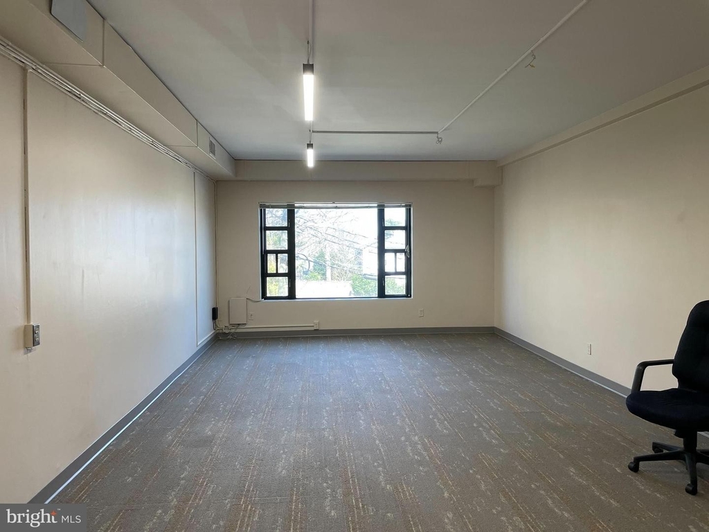 1408 N. Fillmore Street #suite 8 - Photo 2