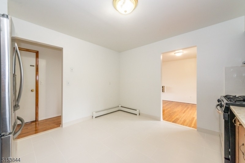 21 Rockland Ave - Photo 4