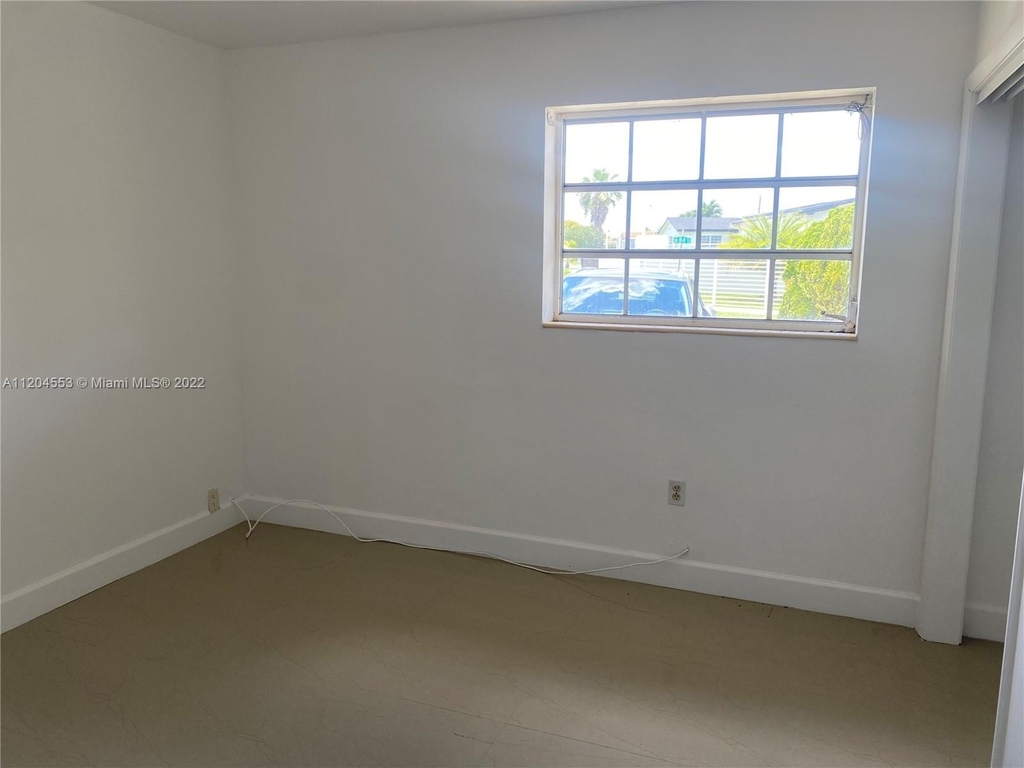 2025 Sw 84th Ct - Photo 4