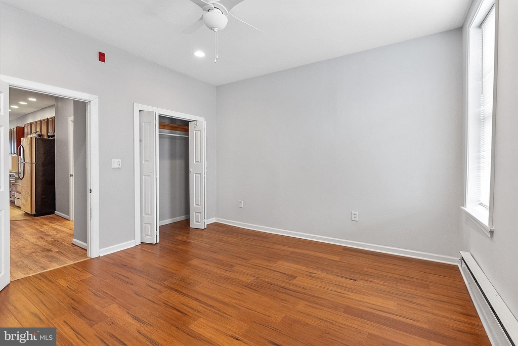 410 W Berks Street - Photo 11