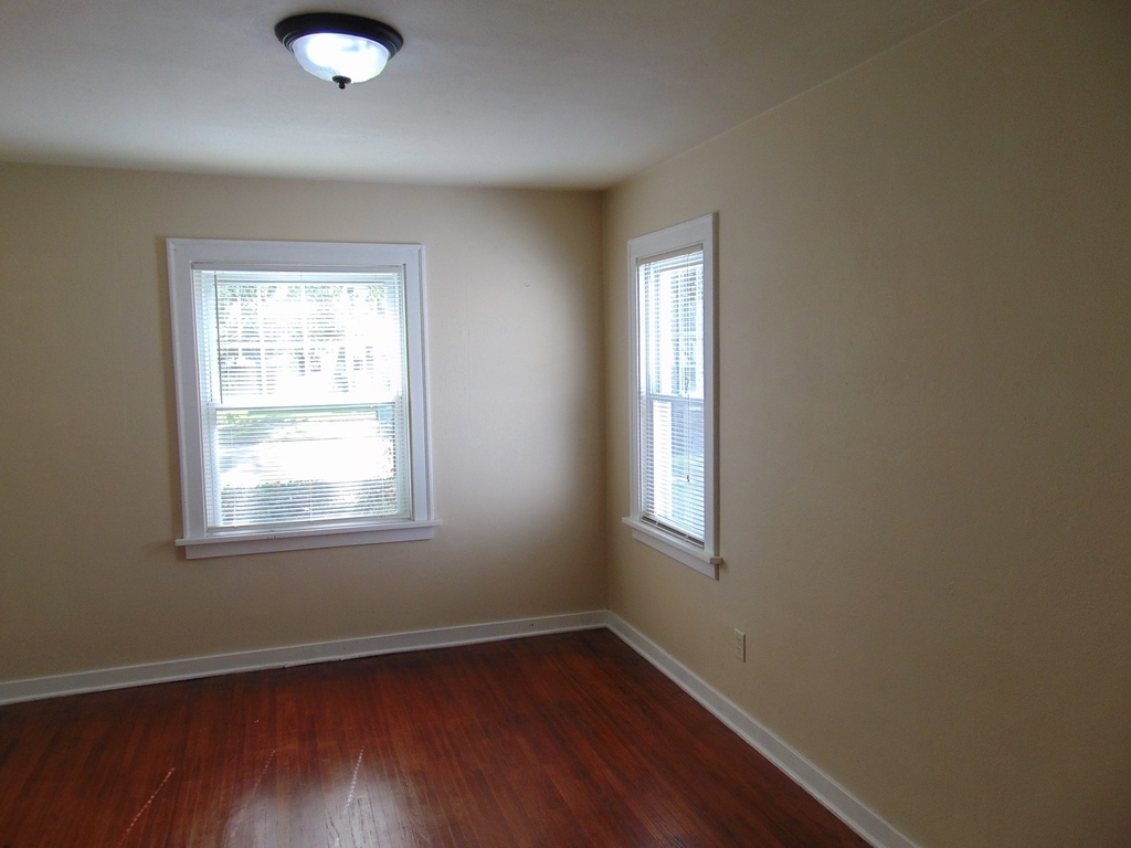 1205 Oneida Street - Photo 5