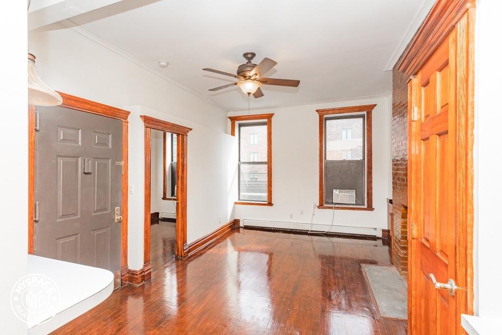 1079 Broadway - Photo 6