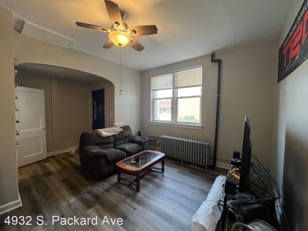 4932 S. Packard Ave - Photo 2