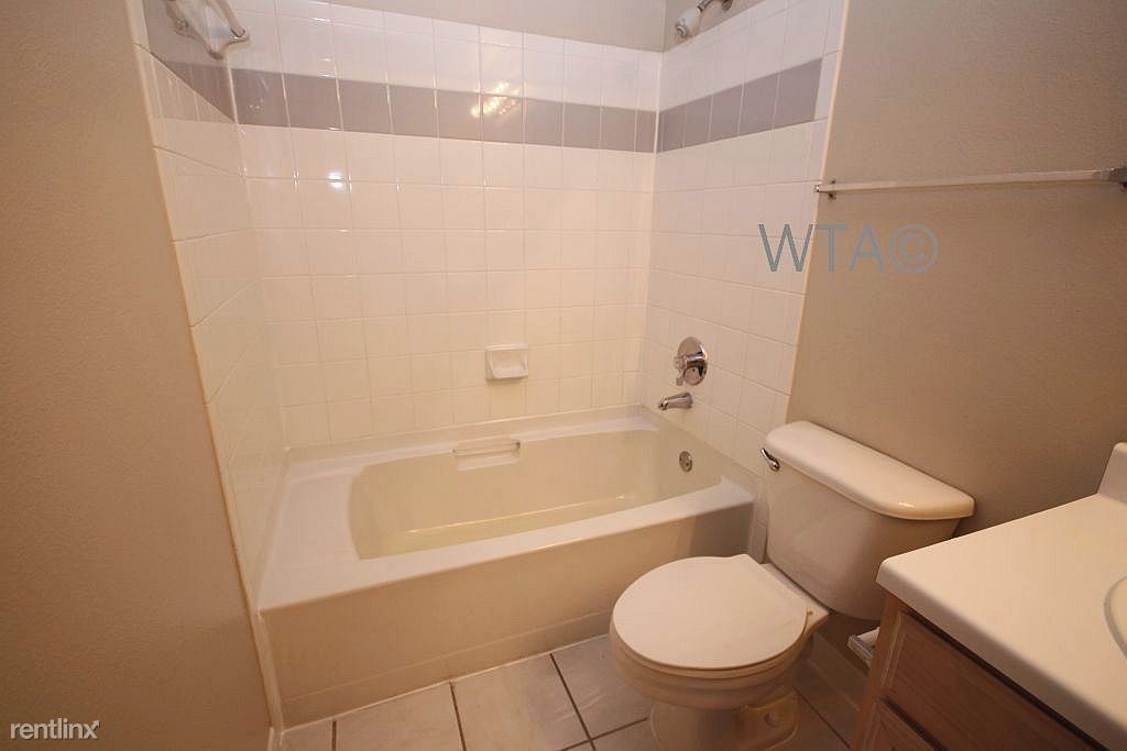 12118 Walnut Park Crossing - Photo 10