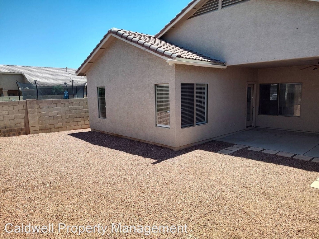 12722 W. Charter Oak Rd - Photo 1