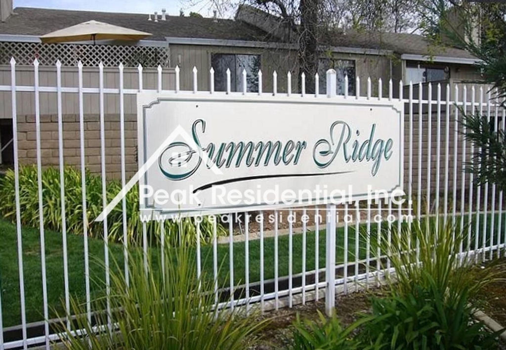 12113 Summer Ridge Drive - Photo 1