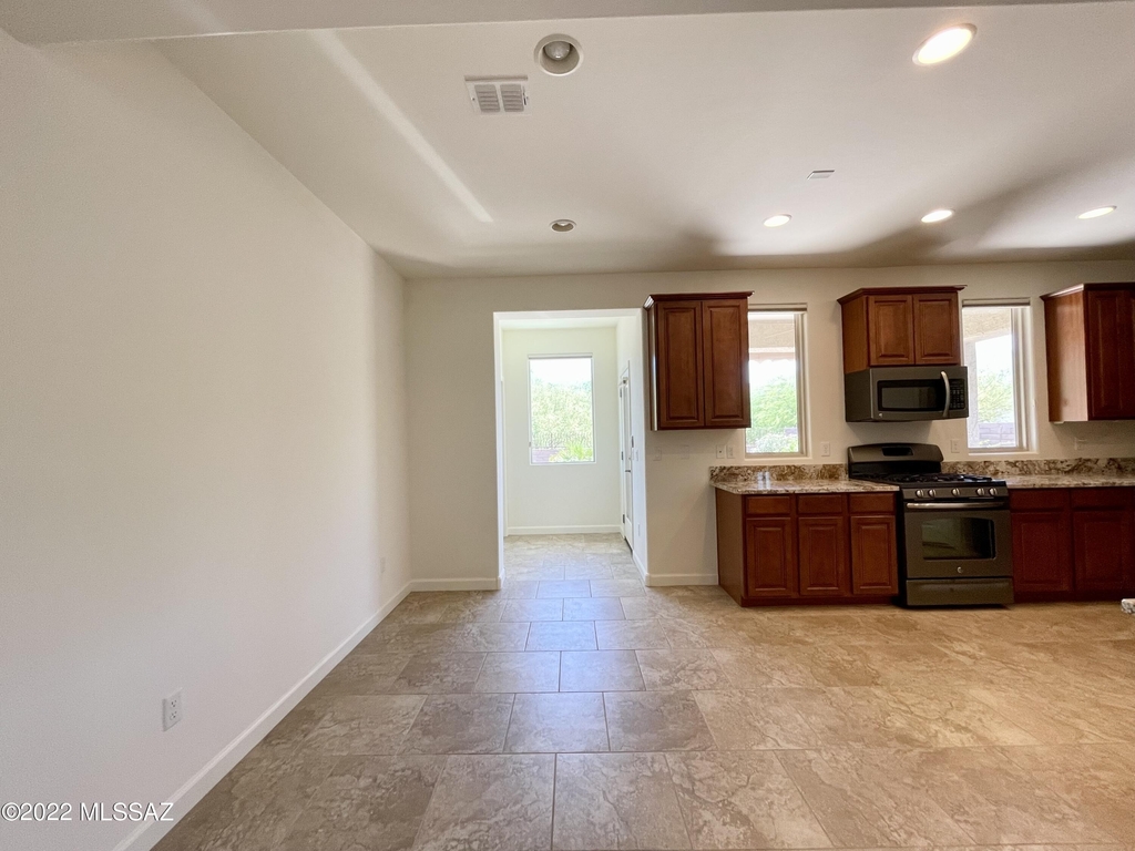 12812 N Camino Vieja Rancheria - Photo 13