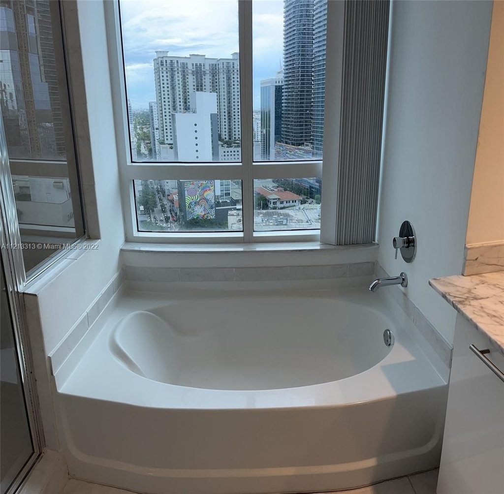 951 Brickell Ave - Photo 5