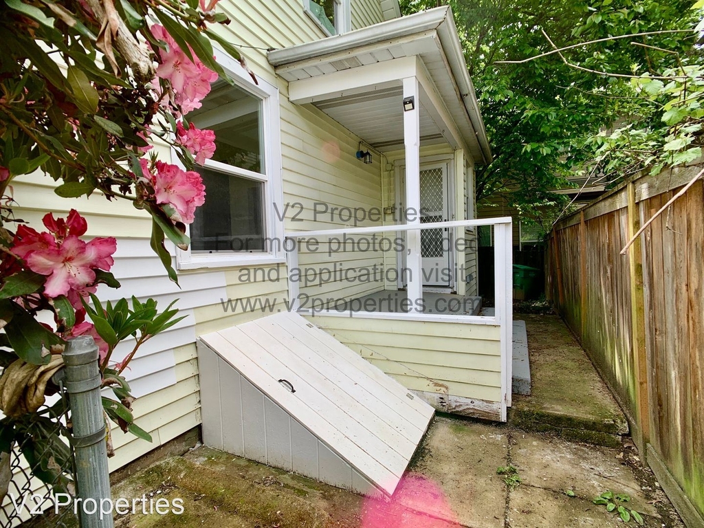 2105 Se 44th St - Photo 34