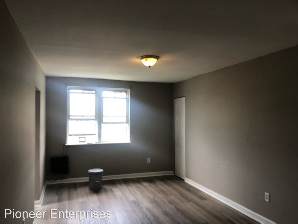 7257 Holabird Ave - Photo 1