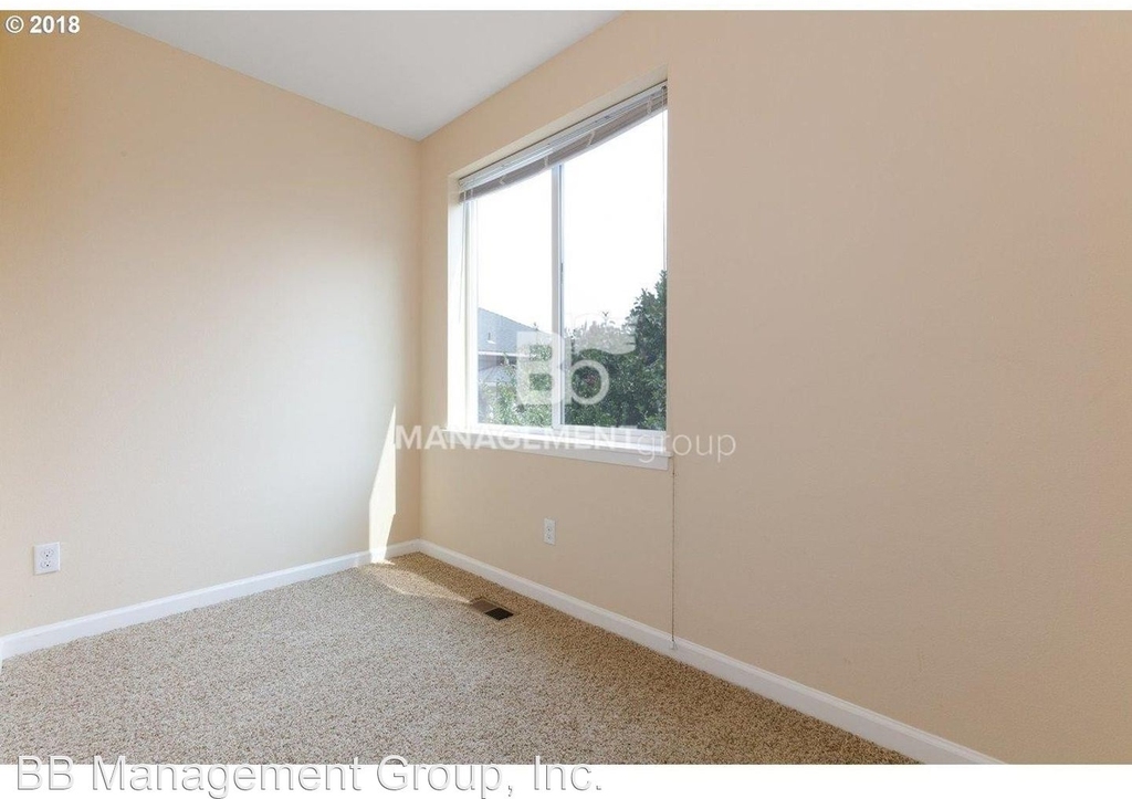 655 Sw Sherman Street - Photo 7