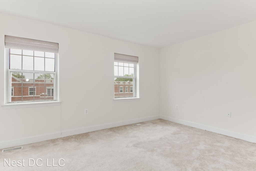 3627 38th St Nw Unit 304 - Photo 9