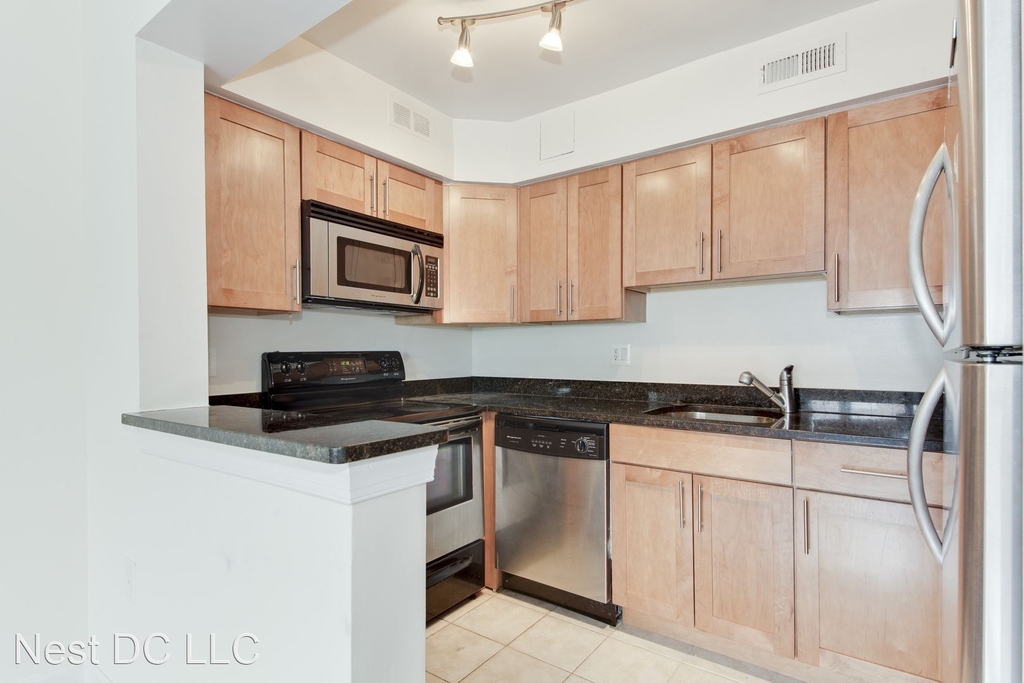 3627 38th St Nw Unit 304 - Photo 6