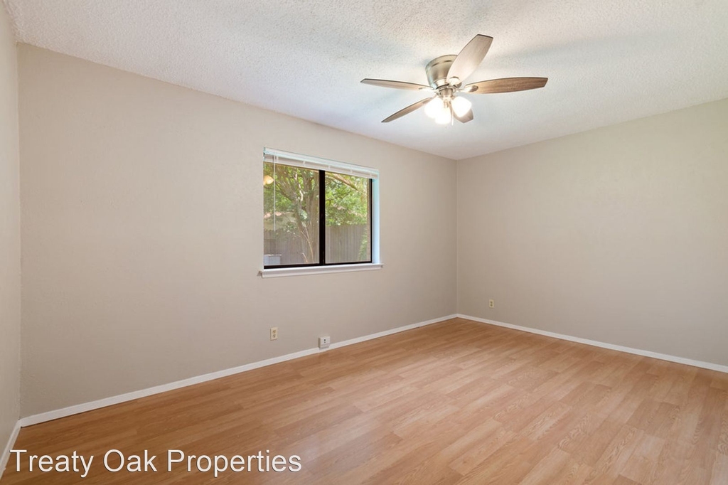 10211 Missel Thrush Drive - Photo 22