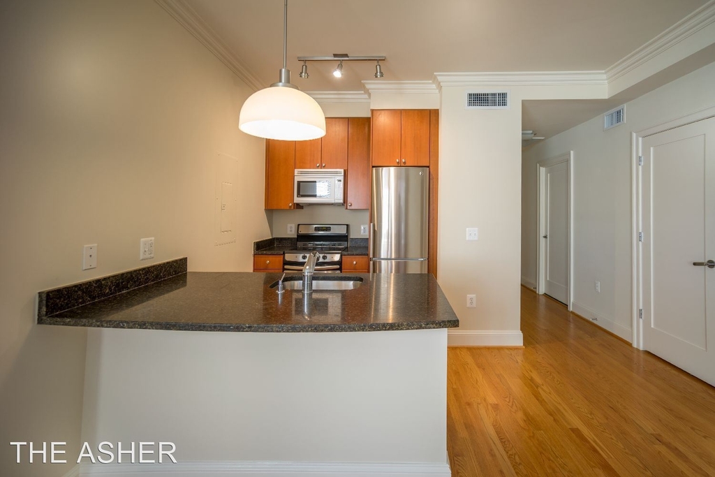 2110 19th Street, Nw - Photo 0