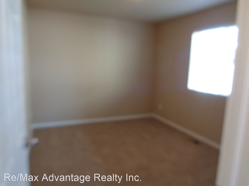 8221 Plumwood Circle - Photo 12