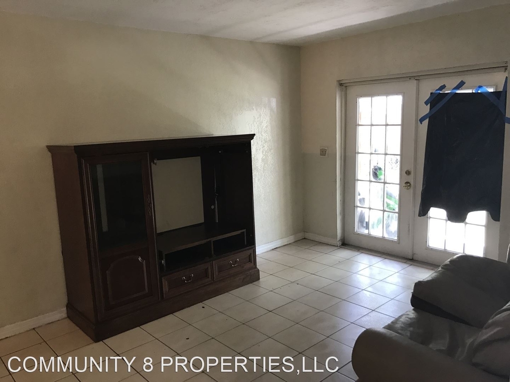 2750 Sw 2 St - Photo 12