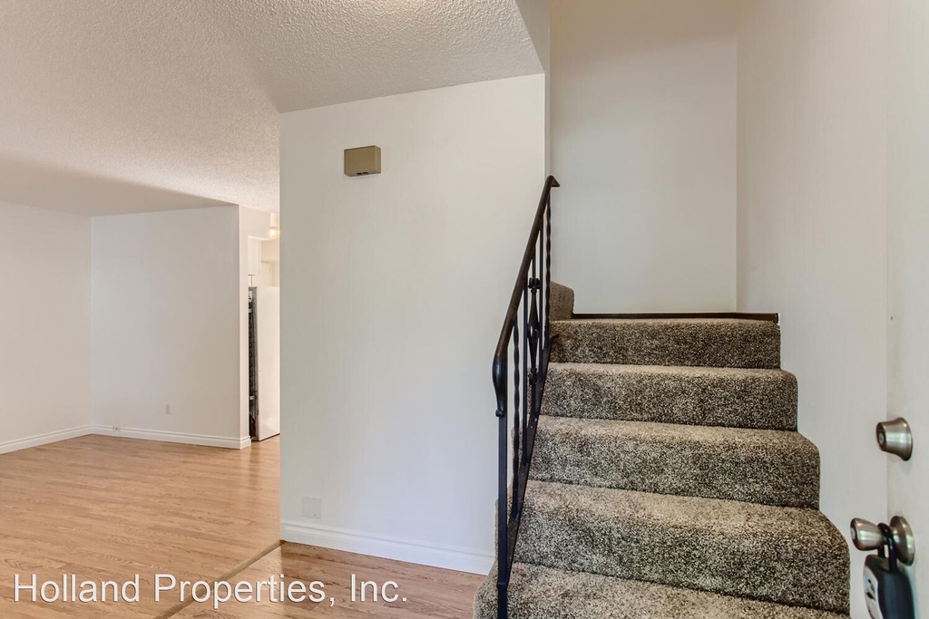 4865/4867 Sw Larch Dr - Photo 2