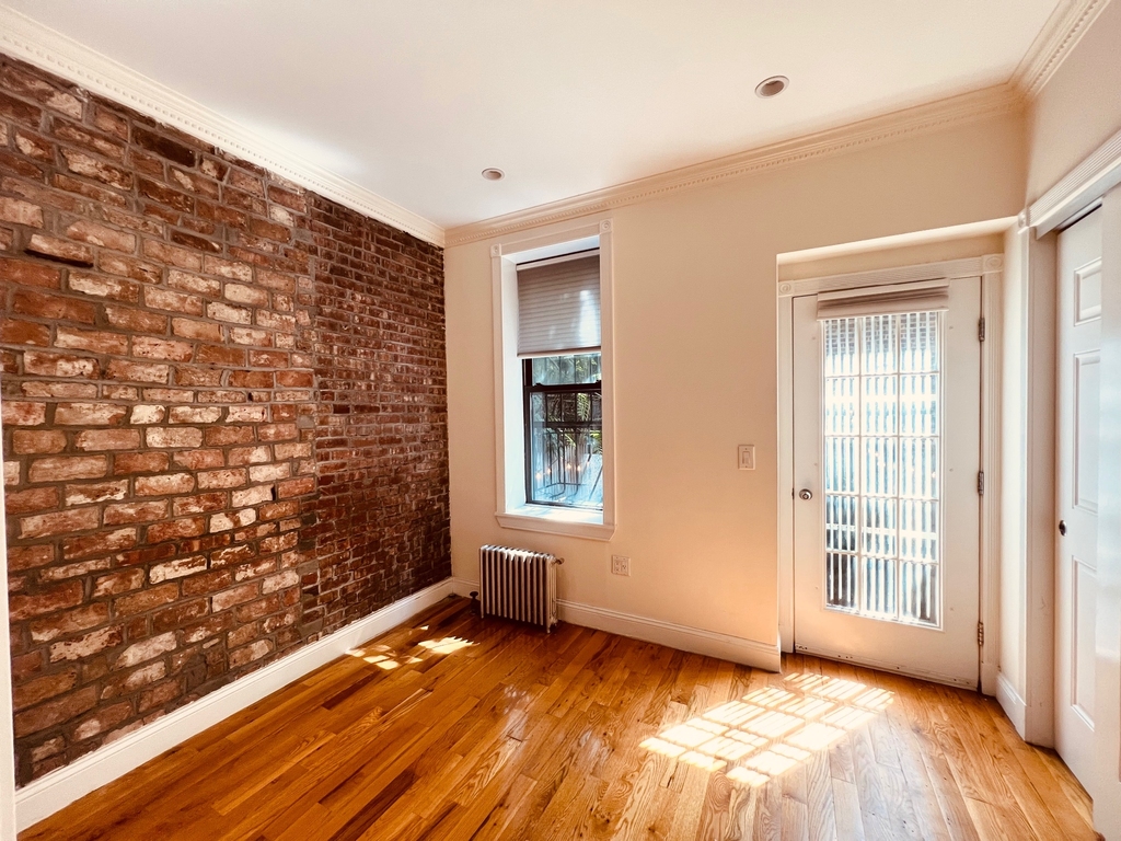 332 East 71st Street - Photo 6