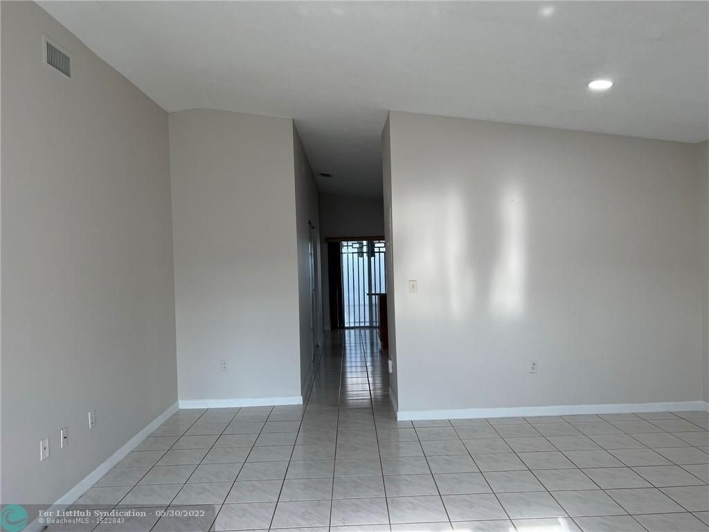 12381 Nw 97th Pl - Photo 3