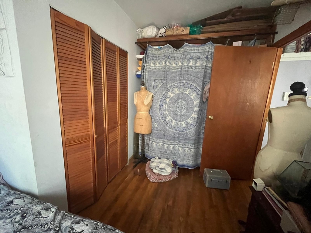 202 East 7th Street - Photo 7