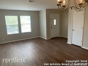 208 Jordan Pl - Photo 2