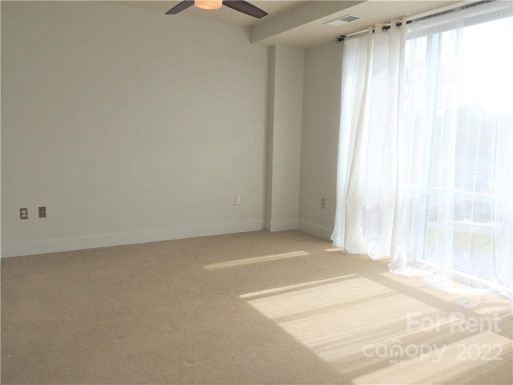 1133 Metropolitan Avenue - Photo 10