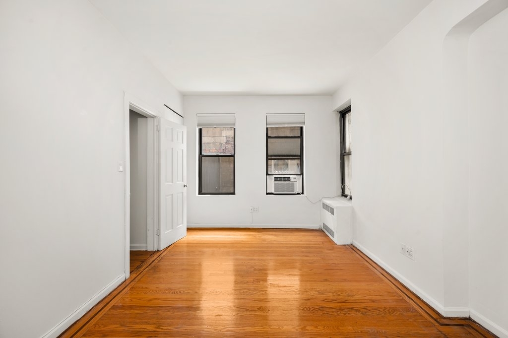 113 East 31st Street, Unit 1d - Photo 3