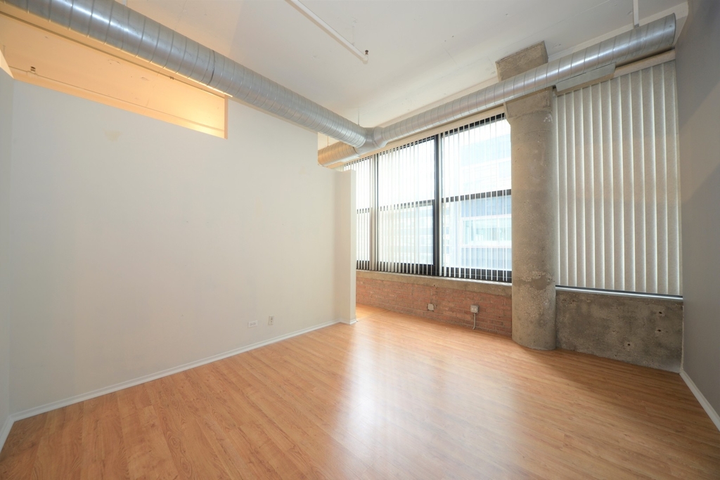 130 S Canal Street - Photo 9