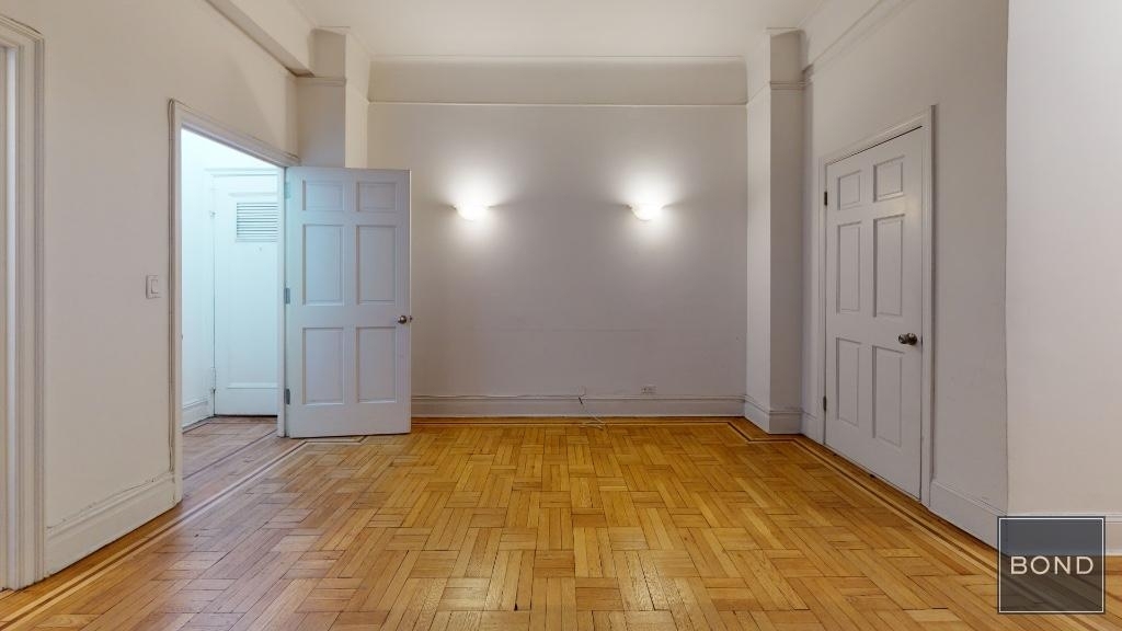 225 East 79th Street - Photo 3