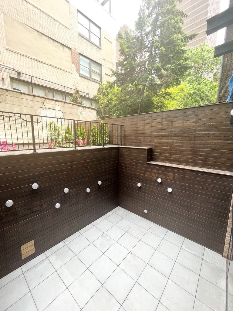 319 East 93rd Street - Photo 12