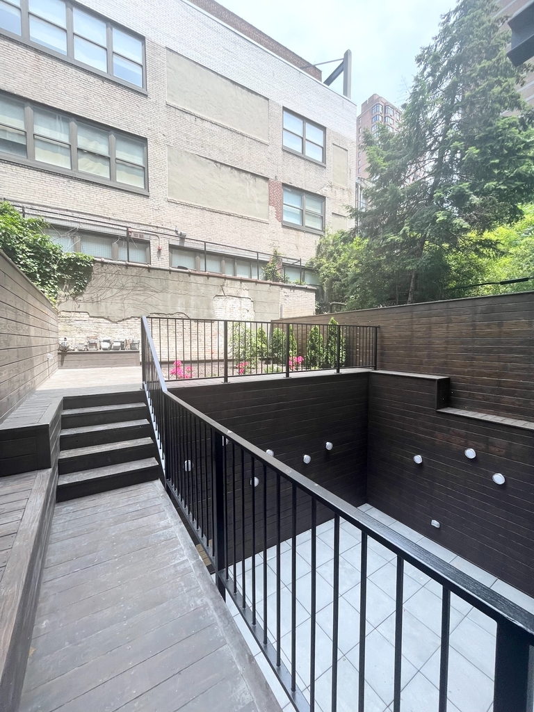 319 East 93rd Street - Photo 13