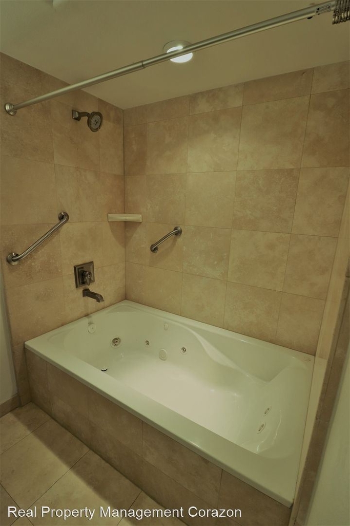 200 West 2nd Street #602 - Photo 14