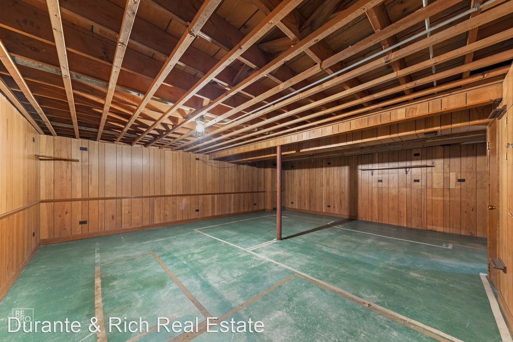 1022 Ridge Rd - Photo 8