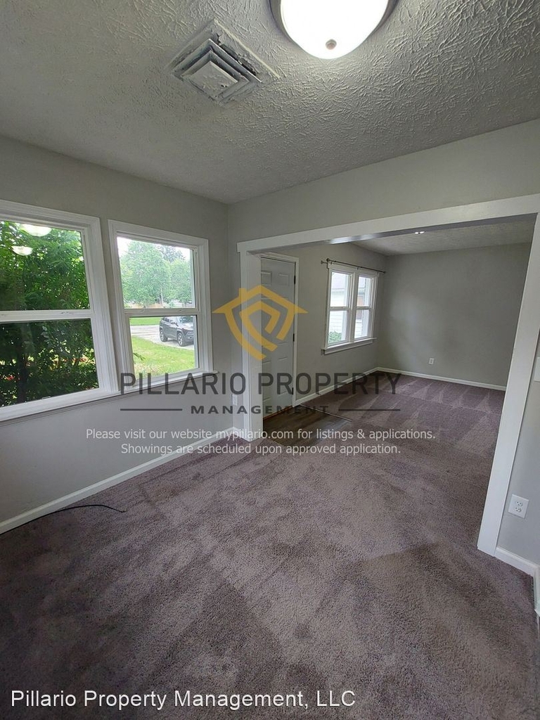 306 N Harbison Ave - Photo 4